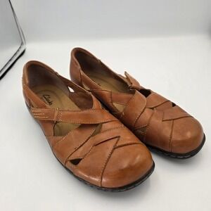 Clarks Bendables‎ Women's 8W Brown Leather Strappy Comfort Walking Flat Shoes